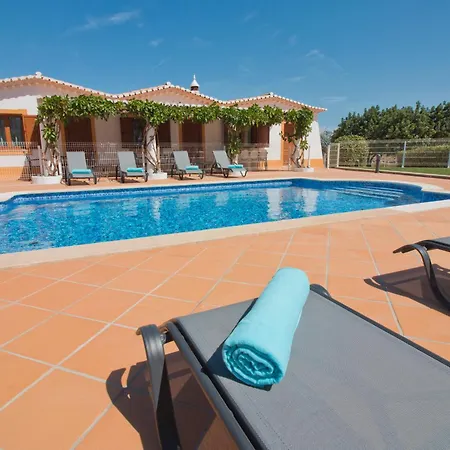 Casa Da Ladeira Branca אכסניה לאגוּ‏ש