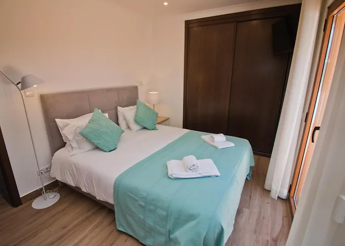 Casa Da Ladeira Branca Alojamento de Turismo Selvagem Lagos