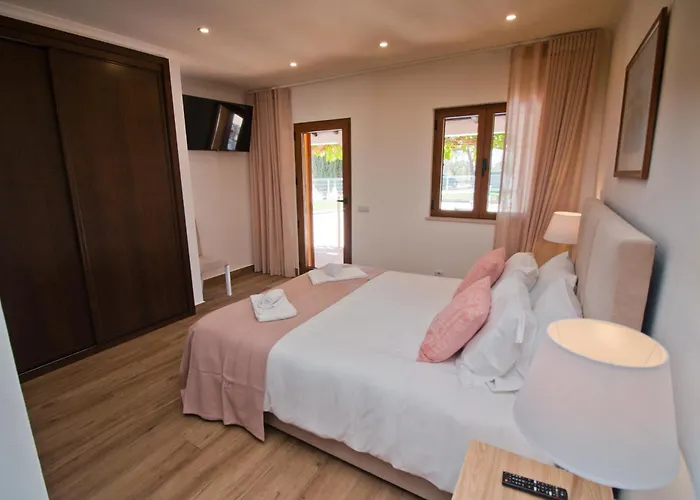 Casa Da Ladeira Branca Alojamento de Turismo Selvagem