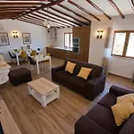Casa Da Ladeira Branca Orman Evi Lagos