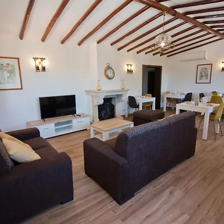 Casa Da Ladeira Branca Lagos